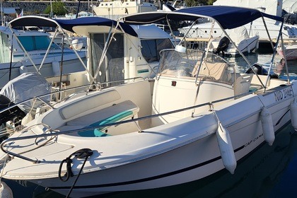 Charter Motorboat Jeanneau Cap Camarat 6.25 Antibes