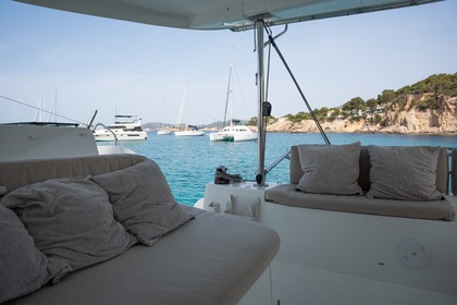 Verhuur Catamaran Lagoon 46 Lanzarote