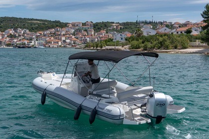 Charter RIB Italy Marlin 790 Okrug Gornji