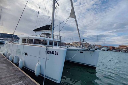 Aluguel Catamarã Lagoon-Bénéteau Lagoon 400 S2 Lêucade