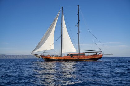 Verhuur Gulet Custom Built Stella Maris Trajektna Luka Split