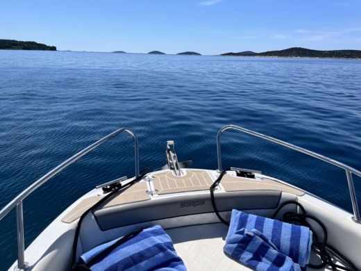 Vodice Motorboat SALPA SUNSIX alt tag text