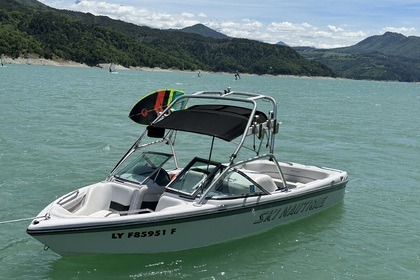 Miete Motorboot Correct-craft Ski nautique 206 Treffort