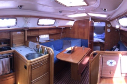 Rental Sailboat Bavaria 33 Cruiser Les Sables-d'Olonne