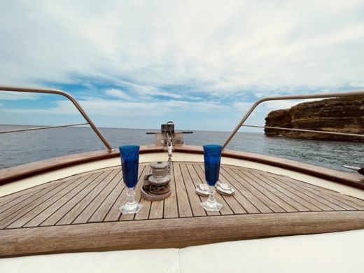 Otrante Motorboat MIMI' Libeccio 700 alt tag text