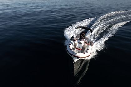 Charter RIB Bura 5.7 Step Zadar