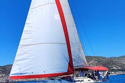 Hire Sailboat Beneteau OCEANIS 430 Barcelona