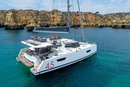 Hire Catamaran Fountaine Pajot Fountaine Pajot Elba 45 - 4 cab. Dubrovnik