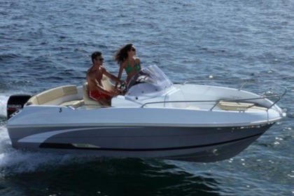 Verhuur Motorboot Beneteau Flyer 550 Zadar