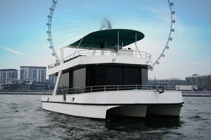 Rental Motor yacht Conwy castle party boat Dubai