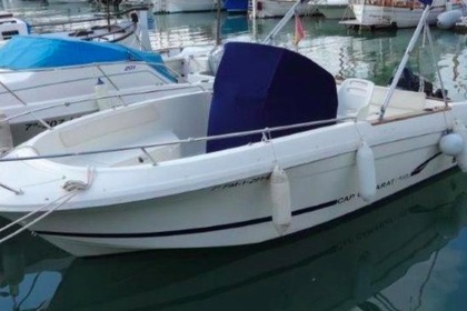 Hire Motorboat JEANNEAU CAP CAMARAT 625 Marseille