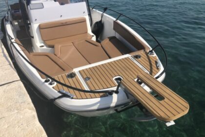 Rental Motorboat Beneteau Flyer 8 SPACEdeck Preko
