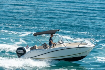 Noleggio Barca a motore Quicksilver 605 Activ Open Spalato