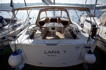 Hire Sailboat DUFOUR 430 Grand Large Lana V Pula