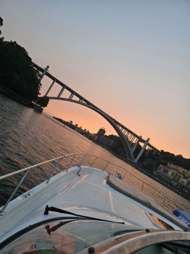 Porto Motorboat SEA RAY 460sundancer alt tag text