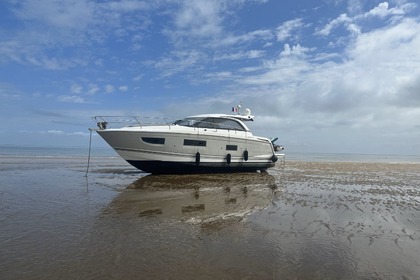 Location Bateau à moteur Jeanneau Leader 40 Port Leucate
