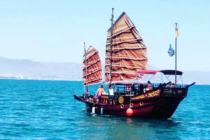 Alquiler Velero Hong kong Junco Chino Benalmádena