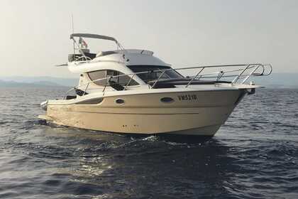 Hire Motorboat Sessa Marine Dorado 36 Province of Catanzaro
