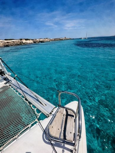 Ibiza Catamaran Lagoon 450 alt tag text