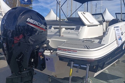 Location Bateau à moteur Bayliner VR5 bowrider Fréjus Plage