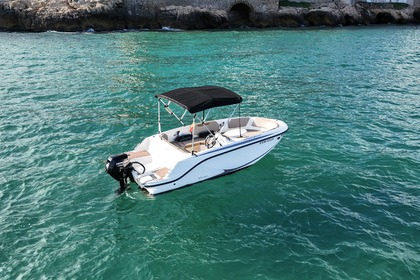 Hire Boat without licence  Quicksilver 475 aXess (NUEVO 2023) Sitges