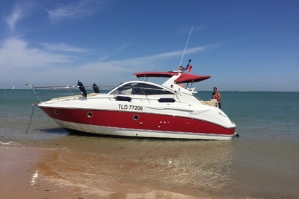 Charter Motorboat BENETEAU MONTE CARLO 32 La Rochelle