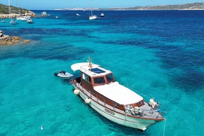 Charter Motorboat Gozzo d'Epoca Fratelli Mileo La Maddalena