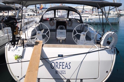 Hire Sailboat Bavaria Cruiser 46 Laurium