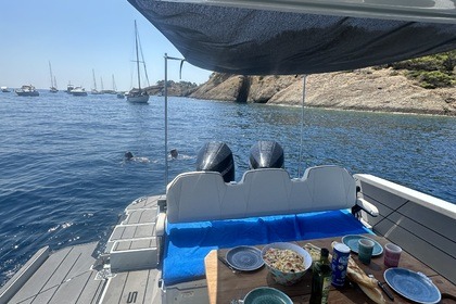 Hire Motorboat Saxdor 320gto Marseille