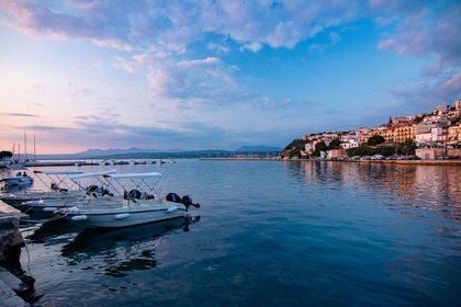 Hire Boat without licence  BRS 500 Pilos