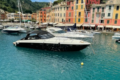 Noleggio Barca a motore Baia BAIA 48 FLASH grigio scuro 2026 Porto Cervo