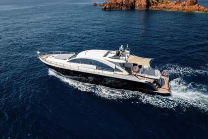 Location Yacht Aicon 72 Saint-Tropez