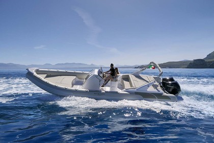 Charter RIB Master 1000 Naples
