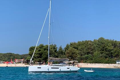 Noleggio Barca a vela Jeanneau Sun Odyssey 410 Porto Santa Margherita