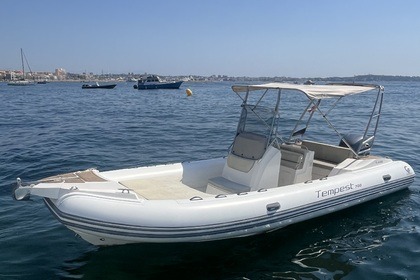 Charter Motorboat Capelli Capelli Tempest 700 Golfe Juan