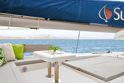 Rental Catamaran  Sunsail 454L Marigot