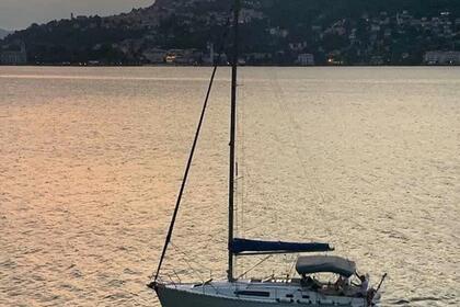 Charter Sailboat Jeanneau Sun Odyssey 34.2 Como