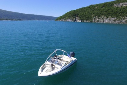 Charter Motorboat Four Winns 180 Horizon Annecy