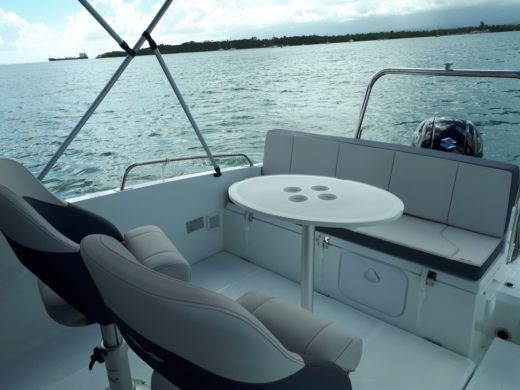 Motorboat BENETEAU Flyer 6.6 spacedeck Boat design plan