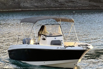 Location Bateau à moteur Wellcraft 220 fisherman Fort-de-France