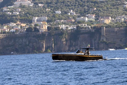 Noleggio Barca a motore Yacht WalkAround 38HT BS Positano