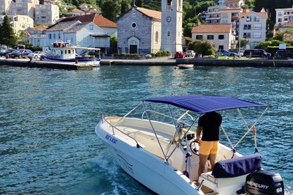Charter Motorboat Aqualum AQ 540 Herceg Novi