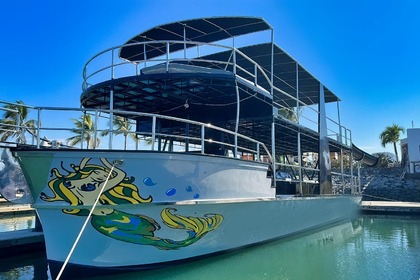 Alquiler Lancha 55' Custom Yacht Waterslides Puerto Vallarta