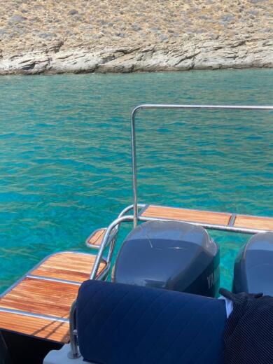 Lavrio RIB Great White Faethon 31 Ft alt tag text