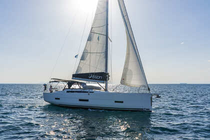 Hire Sailboat Dufour Yachts Dufour 430 Skradin