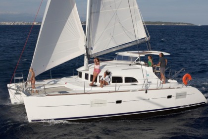 Charter Catamaran  Lagoon 380 Le Marin