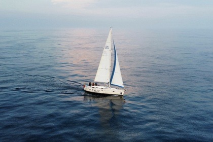 Charter Sailboat Bavaria 39 Cruiser Cowes