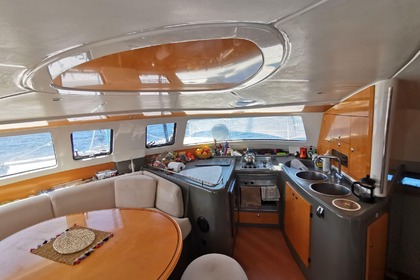 Charter Catamaran Fountaine Pajot Belize 43 Saint Martin