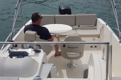 Location Bateau à moteur Quicksilver Activ 675 Sundeck Argelès-sur-Mer