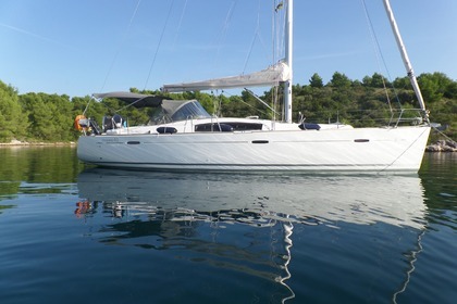 Hire Sailboat BENETEAU OCEANIS 43 Murter